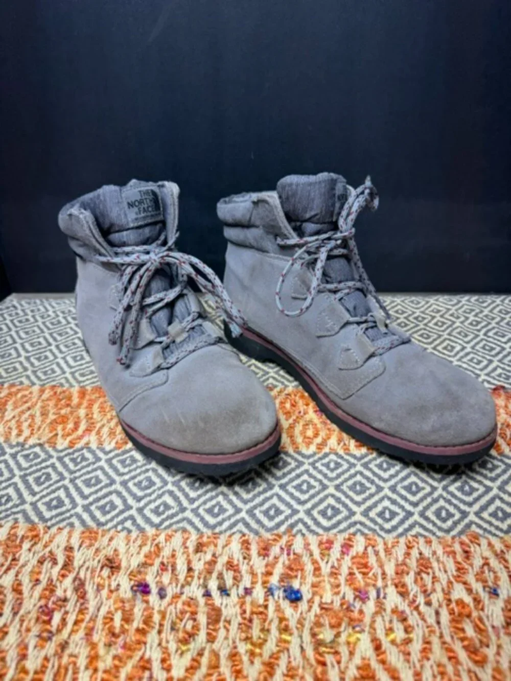 The North Face Ballard Roll Down Boots Woman's Size 9.5